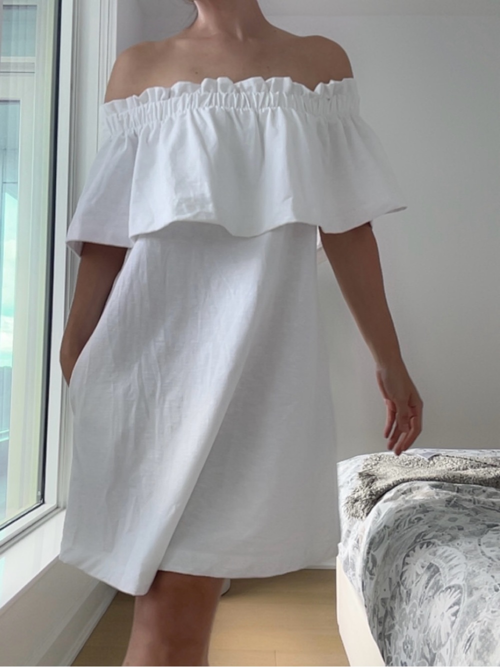 H&M White Off-Shoulder Ruffle Mini Dress - Picture 8 of 9